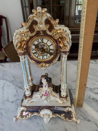 Reloj de sobremesa porcelana