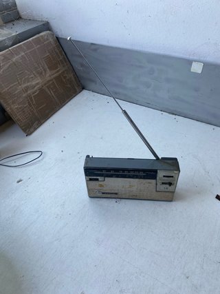 Radio Transistor Sharp BX-326 Años 50/60