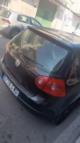 Volkswagen Golf 2004