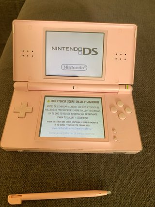 Nintendo DS Lite Rosa + Cargador Original + 9 Jueg