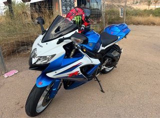 Suzuki GSX-R 600 2010 - 22.000 km
