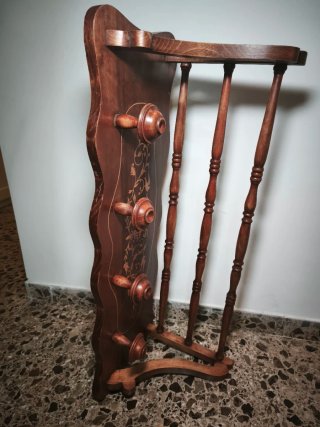 Perchero de marquetería, estilo isabelino años 60