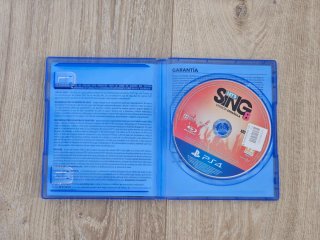 Pack Karaoke PS4: Let's Sing 8 + 2 Micrófonos