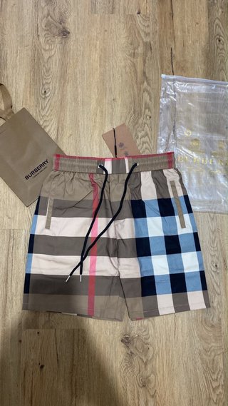 Costume Burberry Beige/Multicolor Nuovo con Cartel