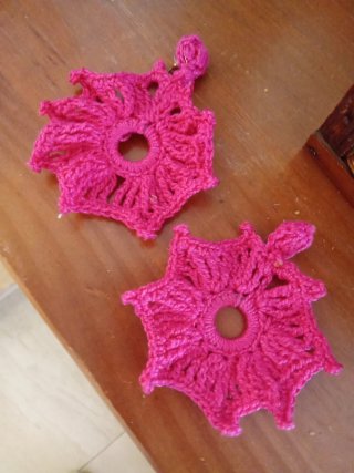 Artesanía: Pendientes, bolsos, collares, pulseras
