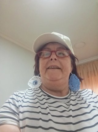Artesanía: Pendientes, bolsos, collares, pulseras