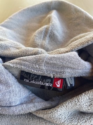 Sweater Quiksilver Cinza e Laranja