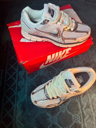 Nike Vomero 5 Plata/Blanco