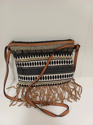 Lote 3 bolsos étnicos y cuero