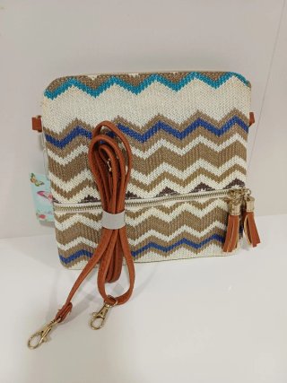 Lote 3 bolsos étnicos y cuero