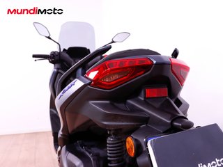 YAMAHA X-MAX 300