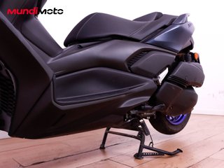 YAMAHA X-MAX 300
