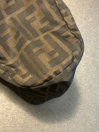 Pochette Fendi Zucca