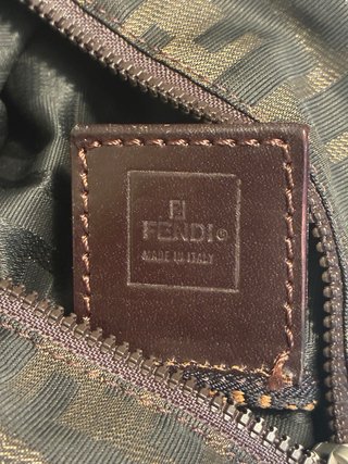 Pochette Fendi Zucca