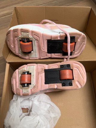 Zapatillas con ruedas Talla 33