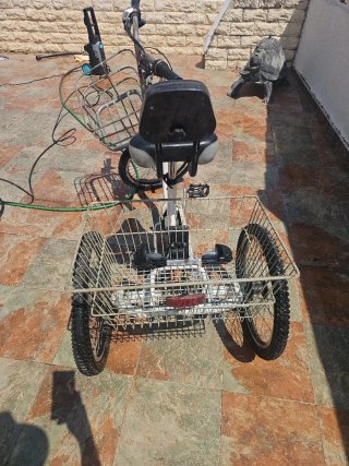 Triciclo Eléctrico Adulto con Cesta