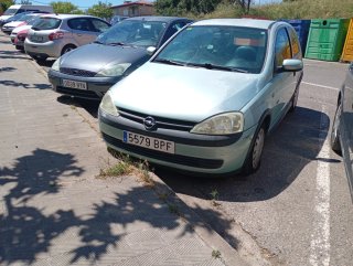 Coche Opel corsa