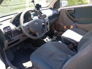 Coche Opel corsa