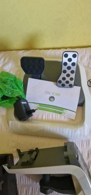 Volante Xbox 360 Inalambrico (Nuevo sin usar)