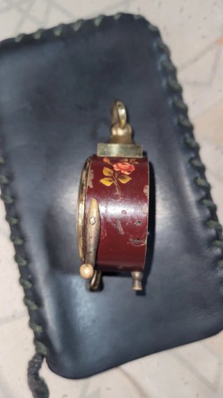 Antiguo Reloj de sobremesa  Looping  exclusivo