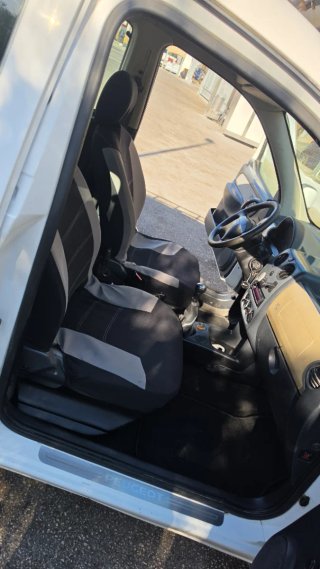 Peugeot panert 2007