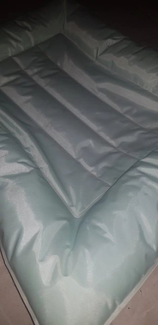Cama para mascota refrescante.
