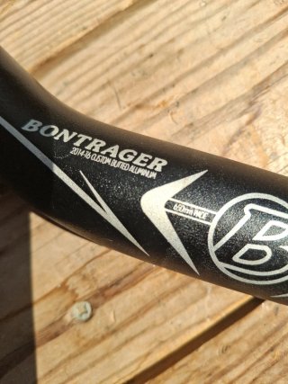 Manillar Bontrager Race Doble Altura 650mm 31.8mm