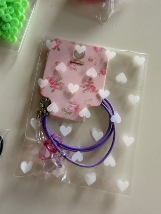 Cajita 25 Bolsas Abalorios y Pulseras