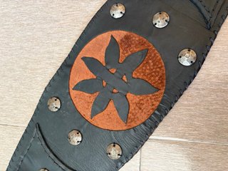 Ropa medieval de cuero