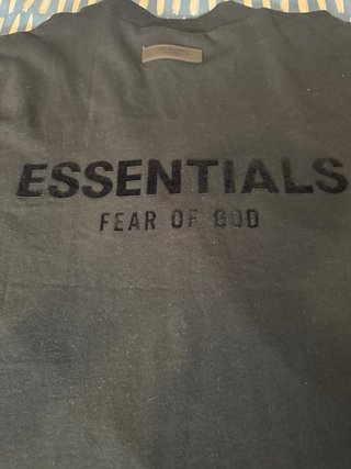 Camiseta Essentials Negra