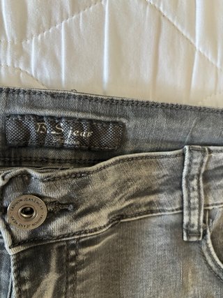 Pantalones Stradivarius Marrón Talla L 10€cada uno