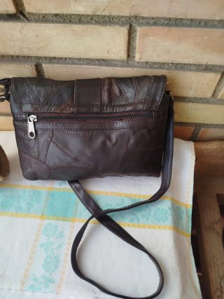 Bolsos de piel y varios modelos