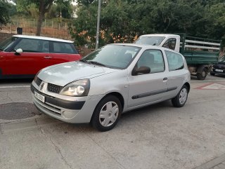 Renault Clio 2004