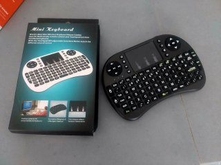 Mini Teclado Inalámbrico wireless con Touchpad