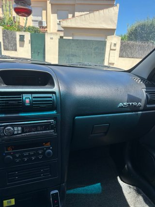 Opel Astra 2003
