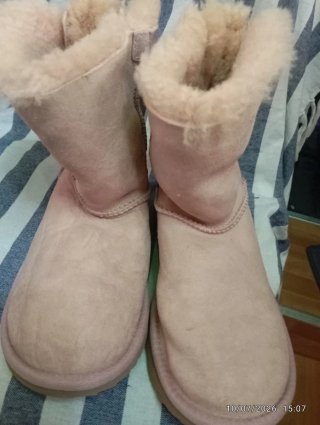 Botas UGG rosa palo talla 37