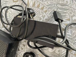 Xbox One Consola + 2 Mandos + Cables