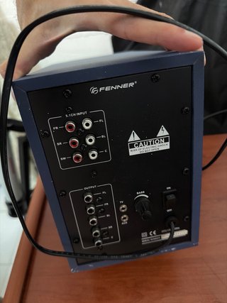 Altavoces Fenner Azul y Plateado NO FUNCIONA