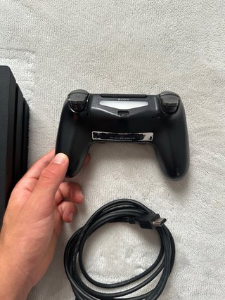 Playstation 4 Pro 1TB Negra