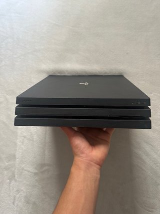 Playstation 4 Pro 1TB Negra