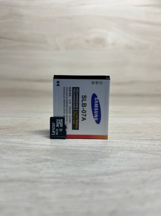 Cámara Digital Samsung ST500 Negra/Roja