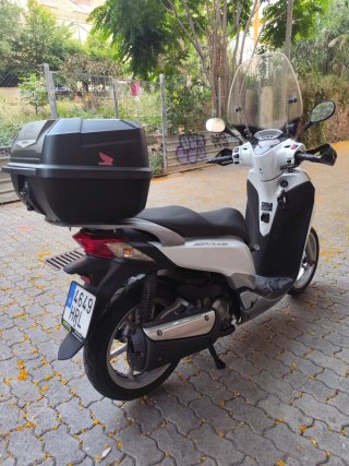 Honda SH300I Blanca