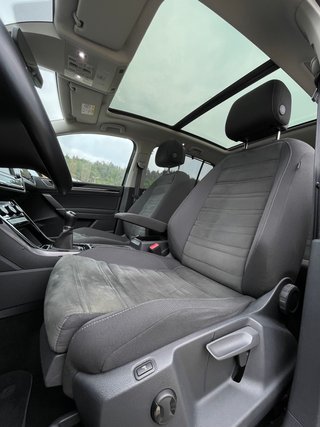 Volkswagen Touran 7 PLAZAS+150CV+TECHO+CAMARA+FULL