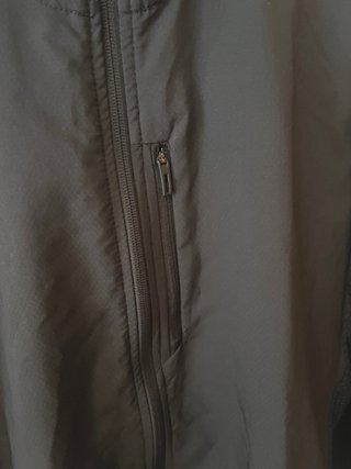 Chaqueta Adidas Negra con Capucha