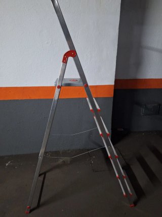 Escalera aluminio 5 peldaños