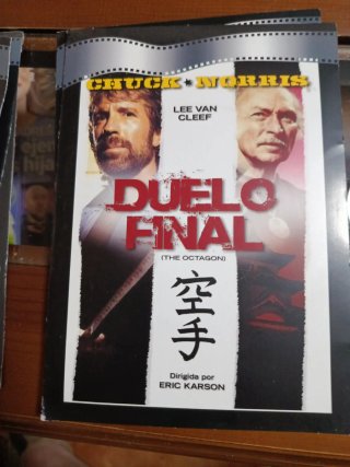 11 películas variadas en formato DVD