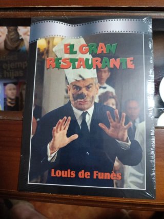 11 películas variadas en formato DVD
