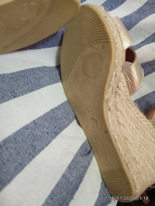 Sandalias Fosco Piel Doradas Tacón Alto