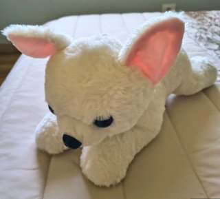 Peluche perro blanco orejas rosas