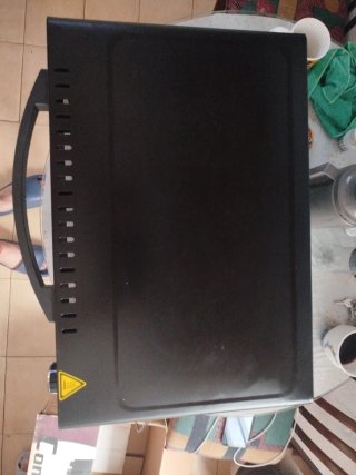 Horno Eléctrico Comelec 28L HO 2808 C